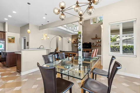 386 Kipuni Street Hilo HI 96720