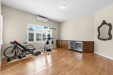 386 Kipuni Street Hilo HI 96720