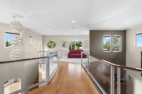 386 Kipuni Street Hilo HI 96720