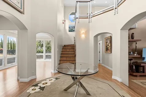 386 Kipuni Street Hilo HI 96720