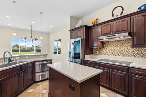 386 Kipuni Street Hilo HI 96720