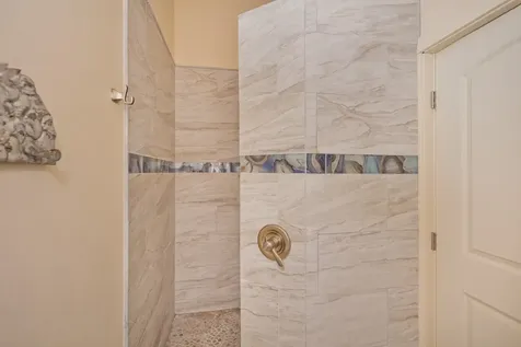 12-7002 Hoeunalu Street Pahoa HI 96778