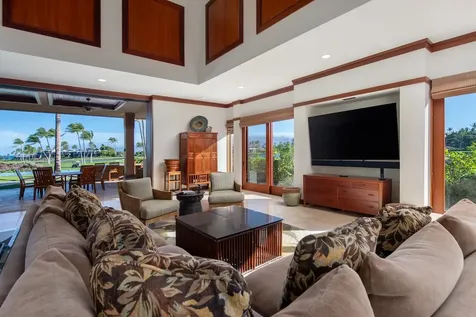 68-1059 Honokaope Way Kamuela HI 96743