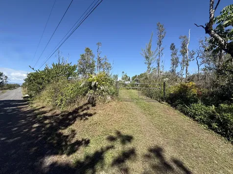 3RD Avenue Keaau HI 96749