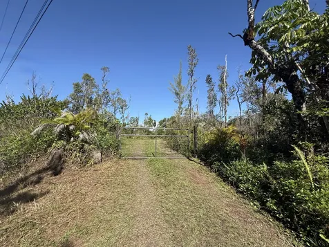 3RD Avenue Keaau HI 96749