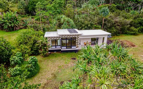 15-1892 10th Avenue Keaau HI 96749