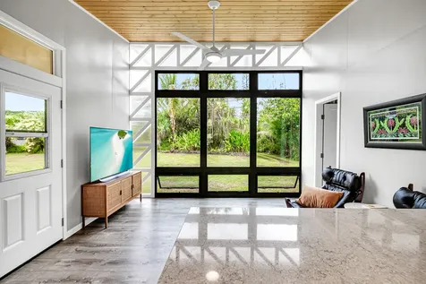 15-1892 10th Avenue Keaau HI 96749