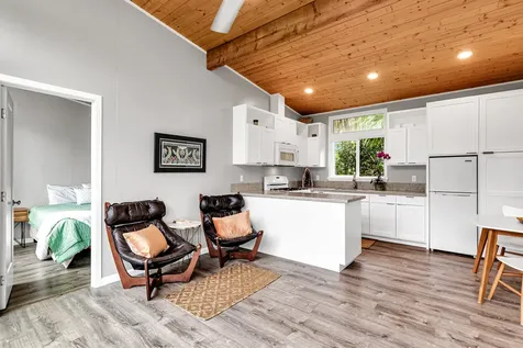 15-1892 10th Avenue Keaau HI 96749