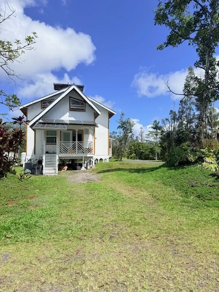 303 Paradise Road Pahoa HI 96778