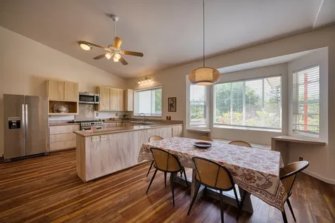 15-1927 2nd Avenue Keaau HI 96749