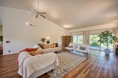 15-1927 2nd Avenue Keaau HI 96749