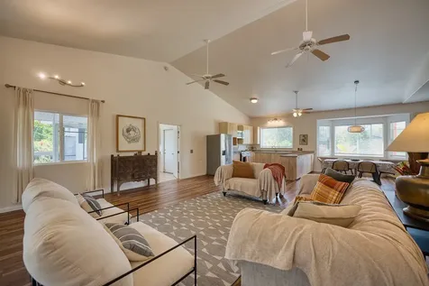 15-1927 2nd Avenue Keaau HI 96749