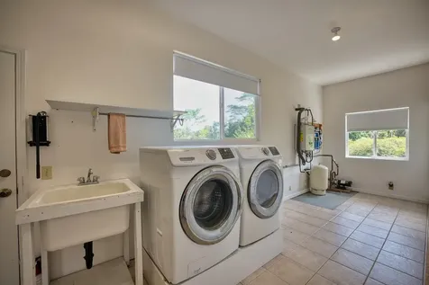 15-1927 2nd Avenue Keaau HI 96749