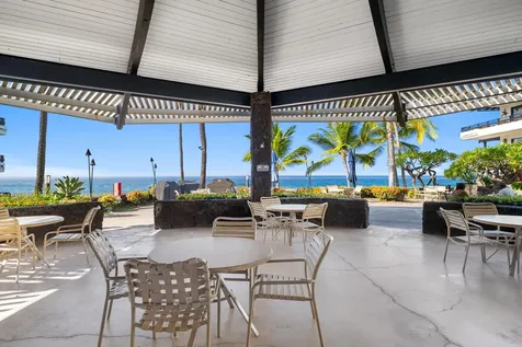 75-6082 Alii Drive Kailua-kona HI 96740