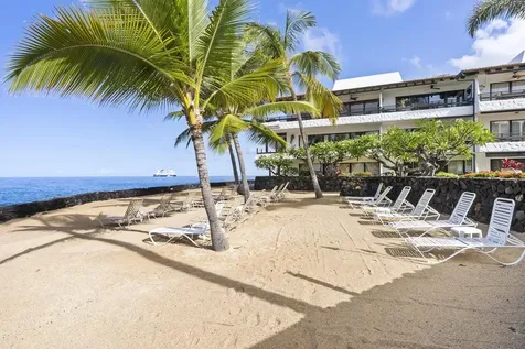 75-6082 Alii Drive Kailua-kona HI 96740