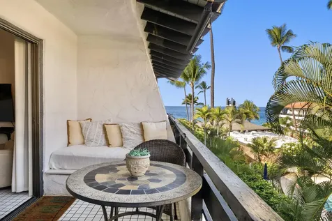 75-6082 Alii Drive Kailua-kona HI 96740