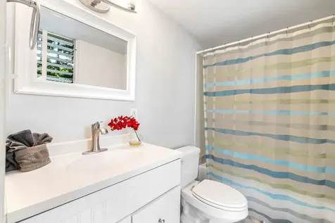 78-7030 Alii Drive Kailua-kona HI 96740