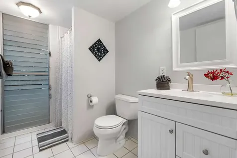 78-7030 Alii Drive Kailua-kona HI 96740