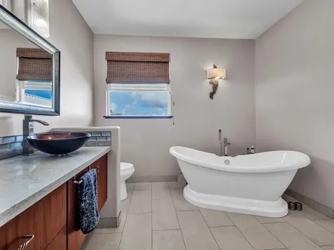 28-1156 Loa Road Pepeekeo HI 96783