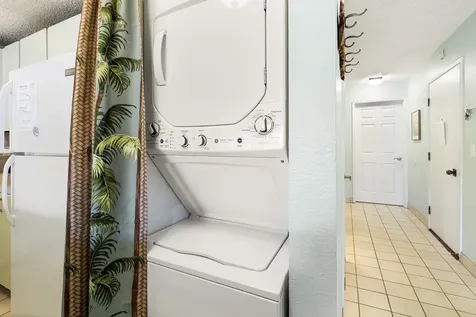 75-6002 Alii Drive Kailua-kona HI 96740