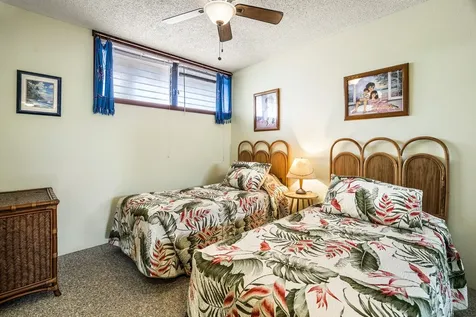 75-6002 Alii Drive Kailua-kona HI 96740