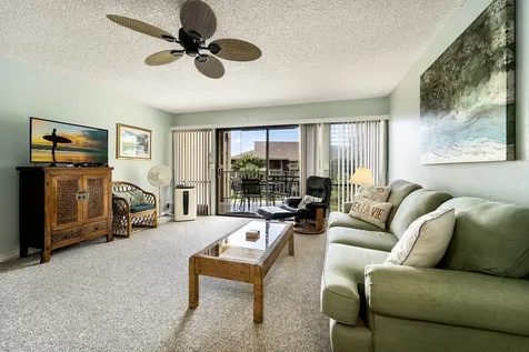 75-6002 Alii Drive Kailua-kona HI 96740