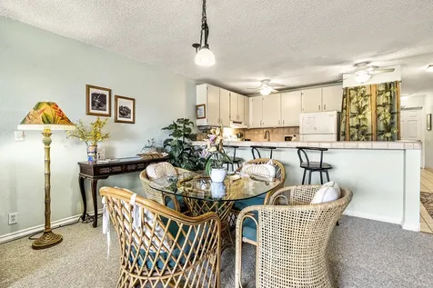 75-6002 Alii Drive Kailua-kona HI 96740