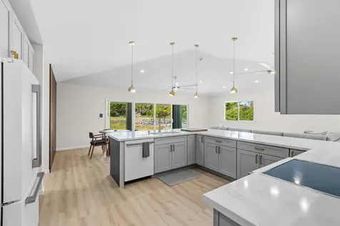 15-1944 4th Avenue Keaau HI 96749