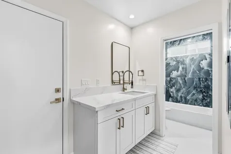 15-1944 4th Avenue Keaau HI 96749