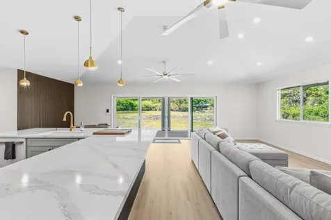 15-1944 4th Avenue Keaau HI 96749