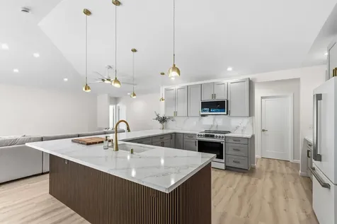 15-1944 4th Avenue Keaau HI 96749