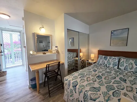 75-5776 Kuakini Highway Kailua-kona HI 96740