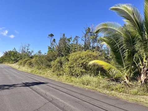 7TH Avenue Keaau HI 96749