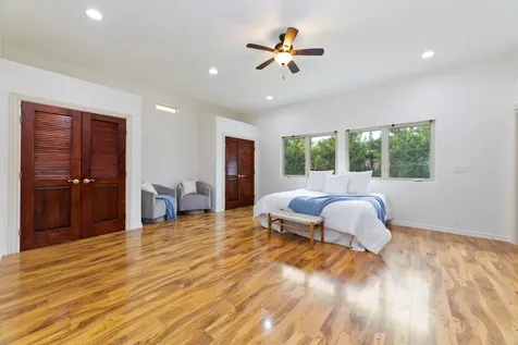 378 Kahikini Street Hilo HI 96720