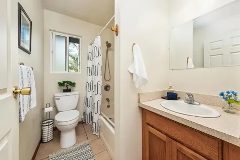 92-8583 Paradise Circle Makai Ocean View HI 96737