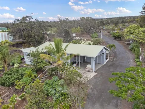 92-8583 Paradise Circle Makai Ocean View HI 96737