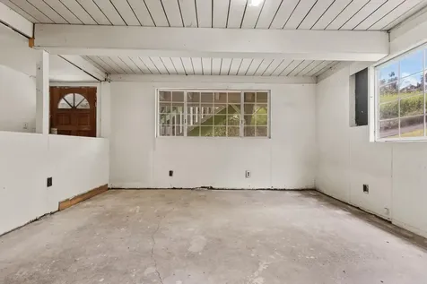 16-733 Uhiuhi Street Keaau HI 96760