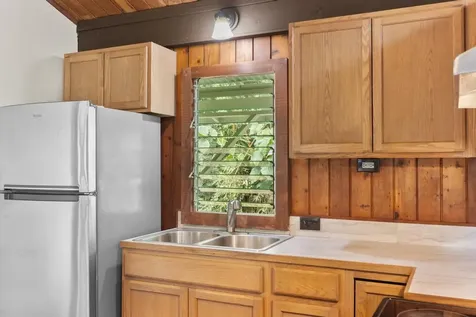 16-733 Uhiuhi Street Keaau HI 96760