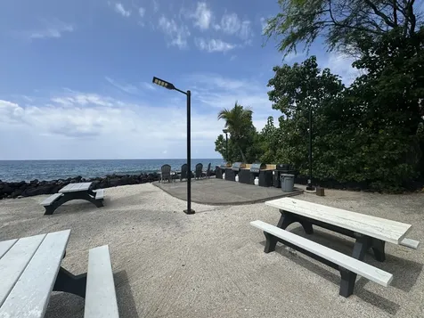 75-6100 Alii Drive Kailua-kona HI 96740