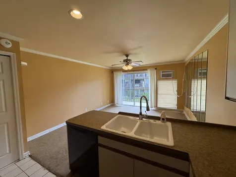 75-6100 Alii Drive Kailua-kona HI 96740