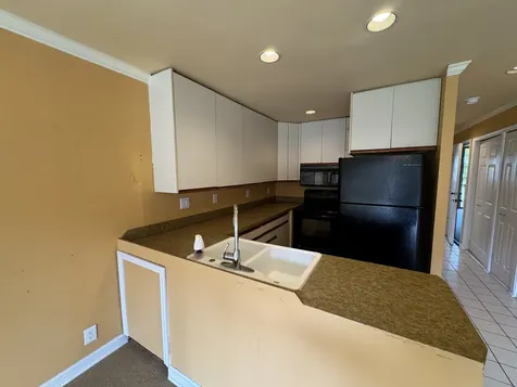 75-6100 Alii Drive Kailua-kona HI 96740