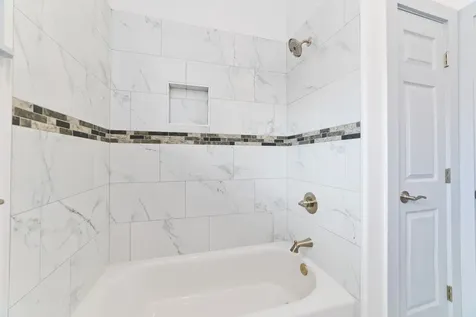 698 Kukuau Street Hilo HI 96720