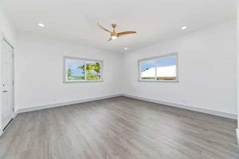 698 Kukuau Street Hilo HI 96720