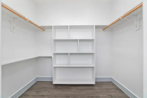 698 Kukuau Street Hilo HI 96720