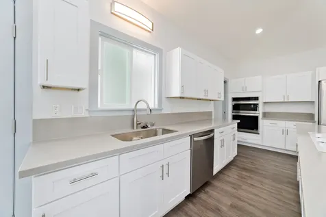 698 Kukuau Street Hilo HI 96720