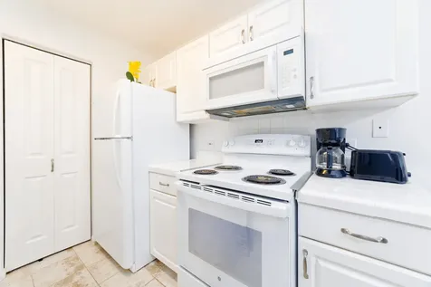 75-6081 Alii Drive Kailua-kona HI 96740