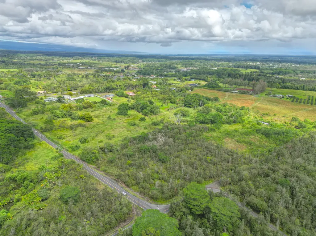 17-450 Kuauli Road Kurtistown HI 96760