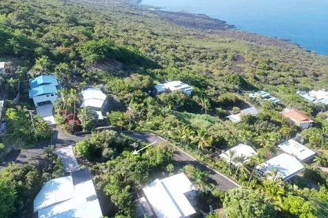 87-435 Kaohe Road Captain Cook HI 96704