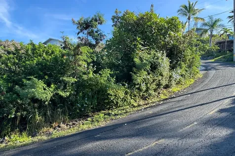 87-435 Kaohe Road Captain Cook HI 96704