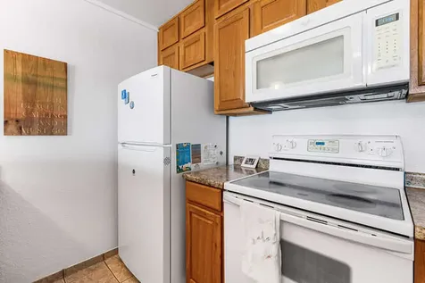 75-5888 Alii Drive Kailua-kona HI 96740